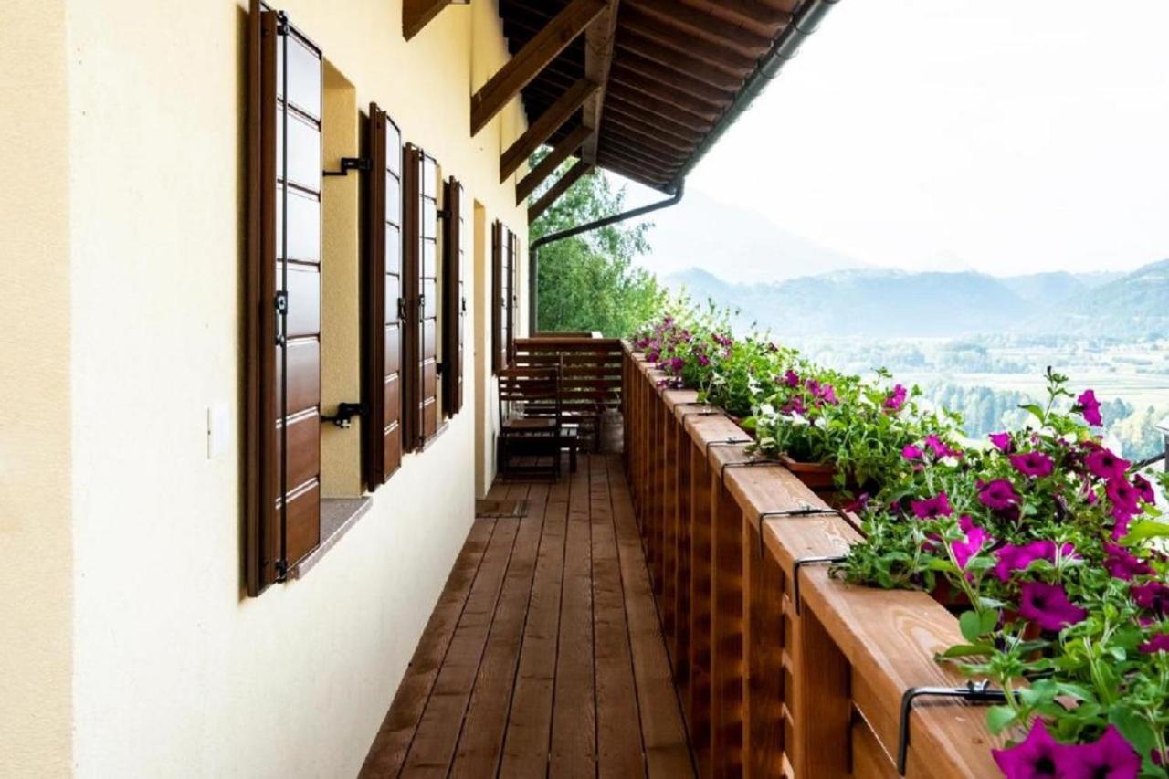 Wellness Lodge Riccardo Santa Giuliana Exterior photo