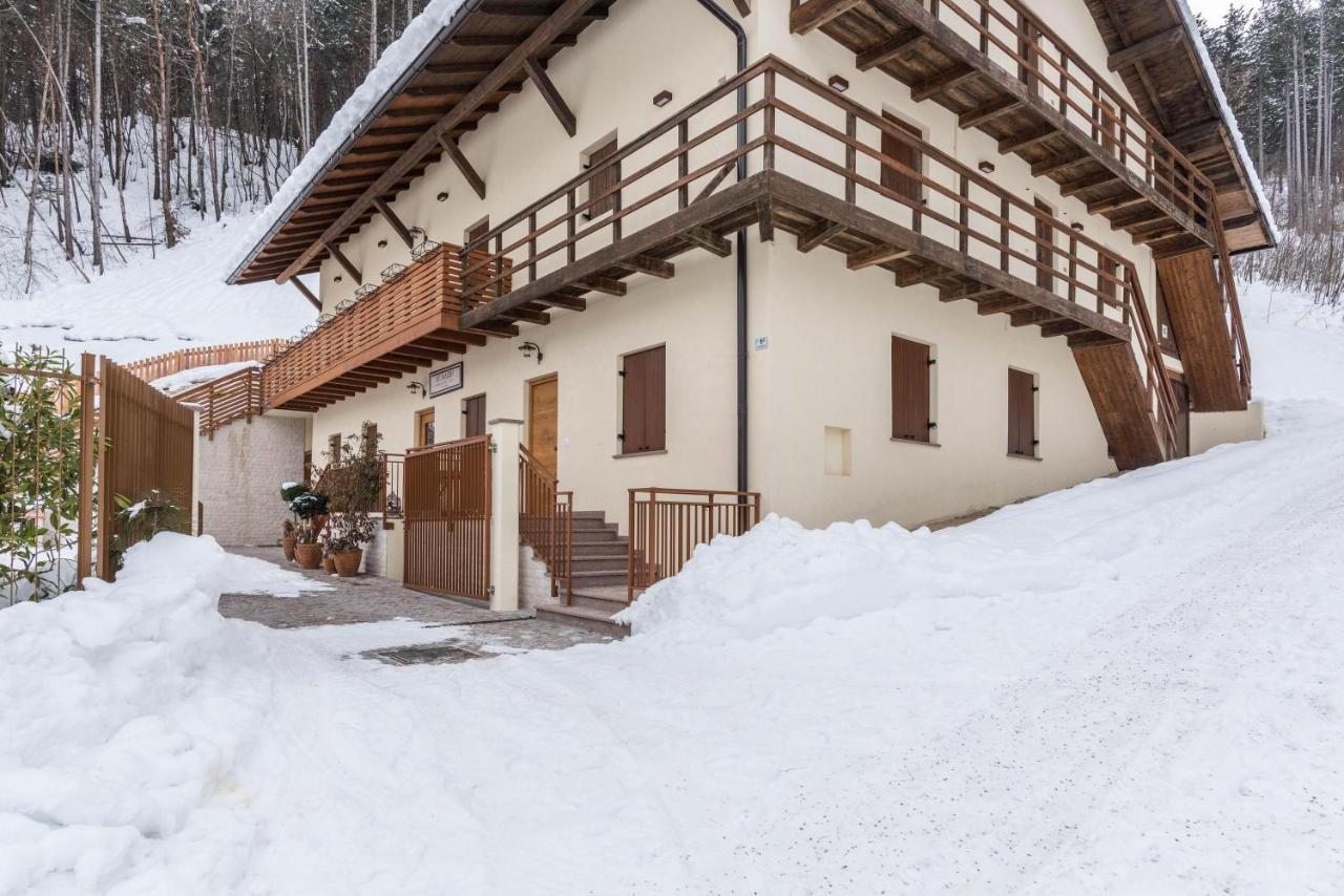 Wellness Lodge Riccardo Santa Giuliana Exterior photo